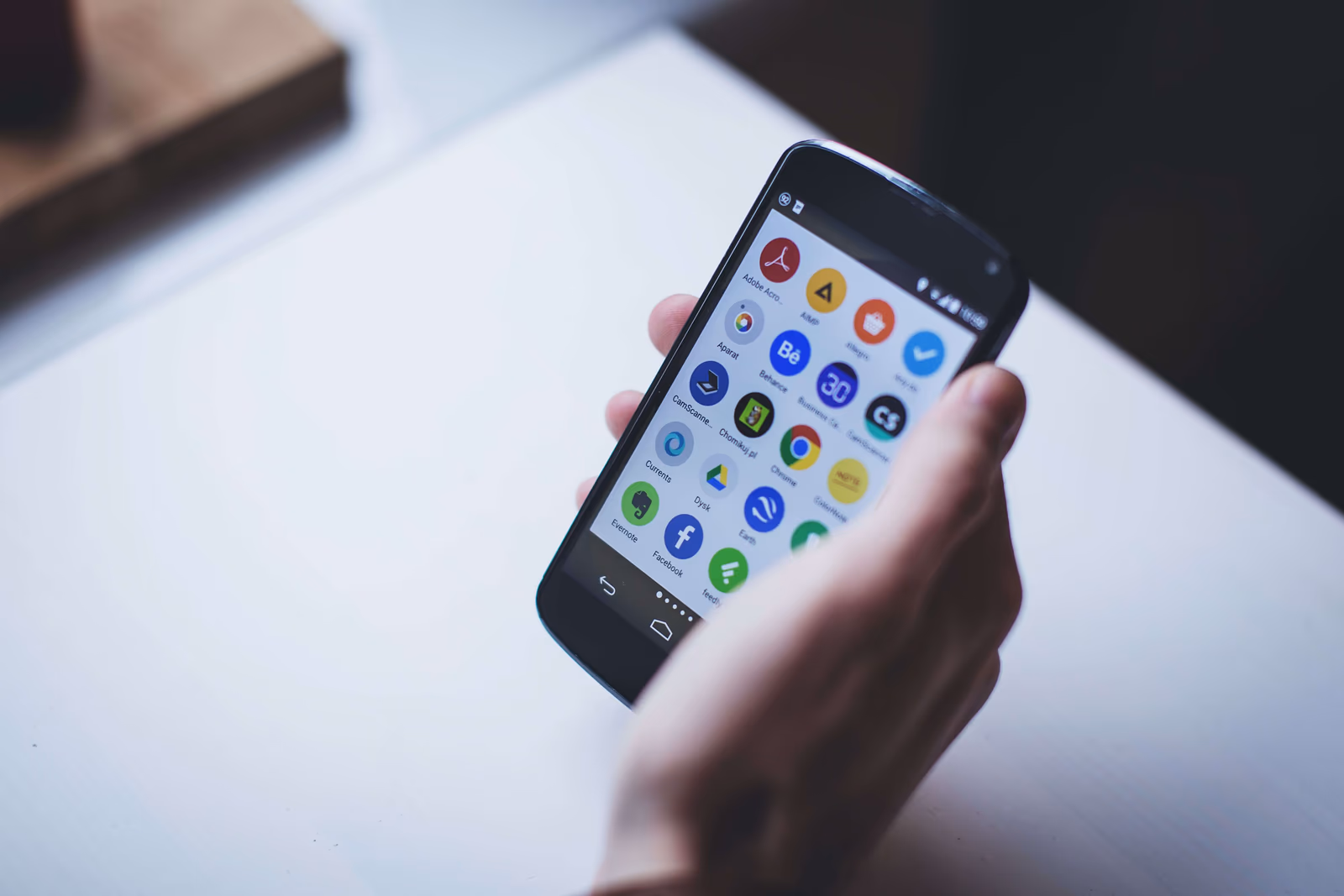 A person easily using an app on a smartphone